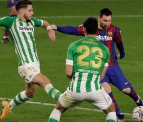 开云体育-五亿队长梅西替补出场逆转贝蒂斯，还有谁说他不值