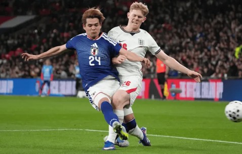 开云体育-日本国脚佐野海舟引发英超球队关注，美因茨梦想着卖6000万